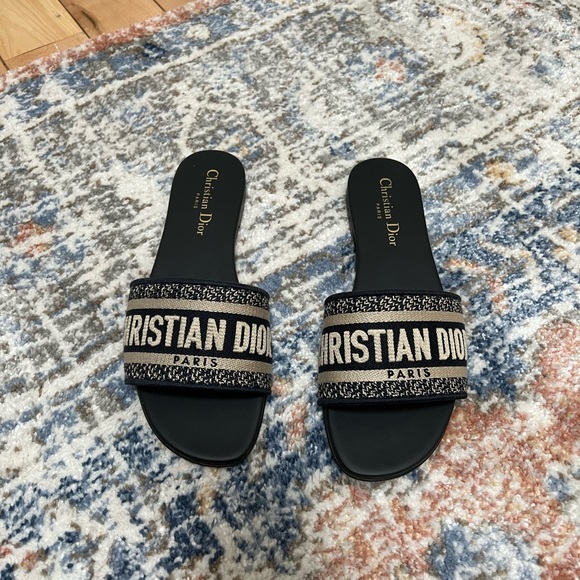 ❗️SOLD❗️Christian Dior Dway Slides - Picture 3 of 6
